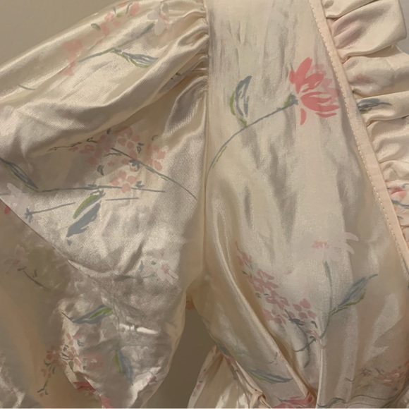 Vintage JC Penney Misses Robe Satin Floral Puff Sleeve Ruffle Trim Robe - Picture 8 of 16